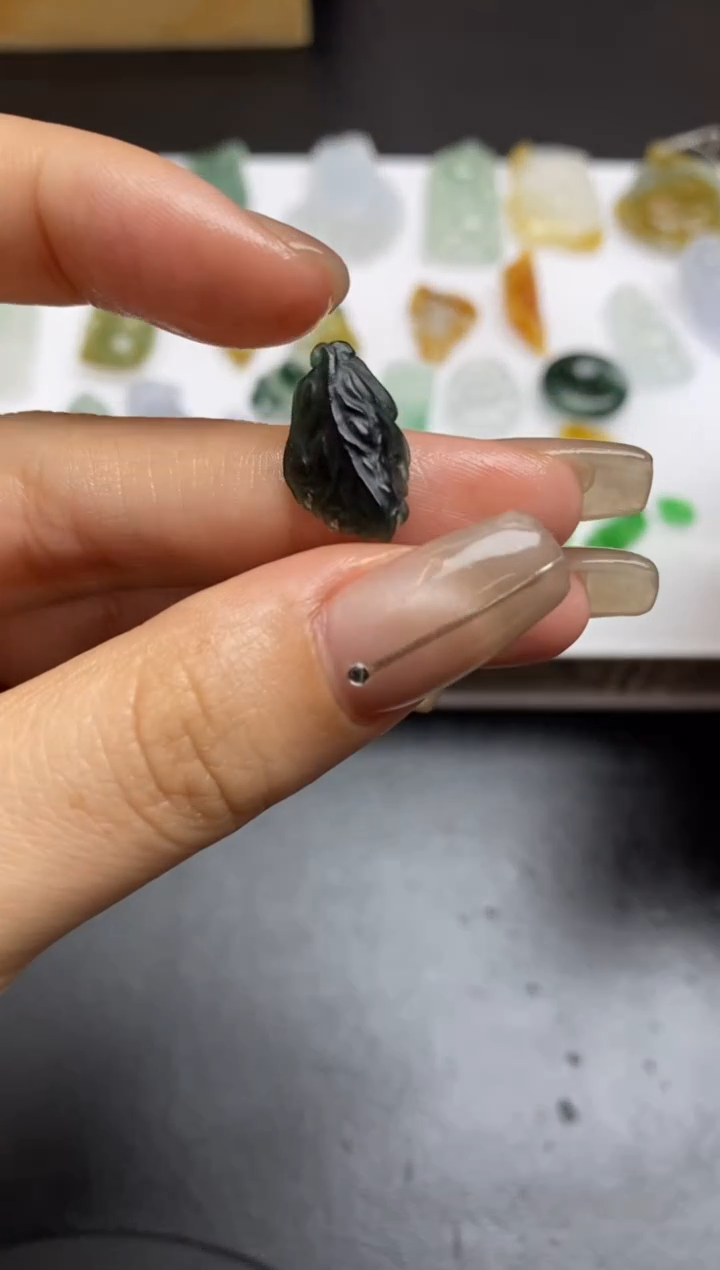 【闪购商品】定制翡翠未镶嵌翡翠毛货~