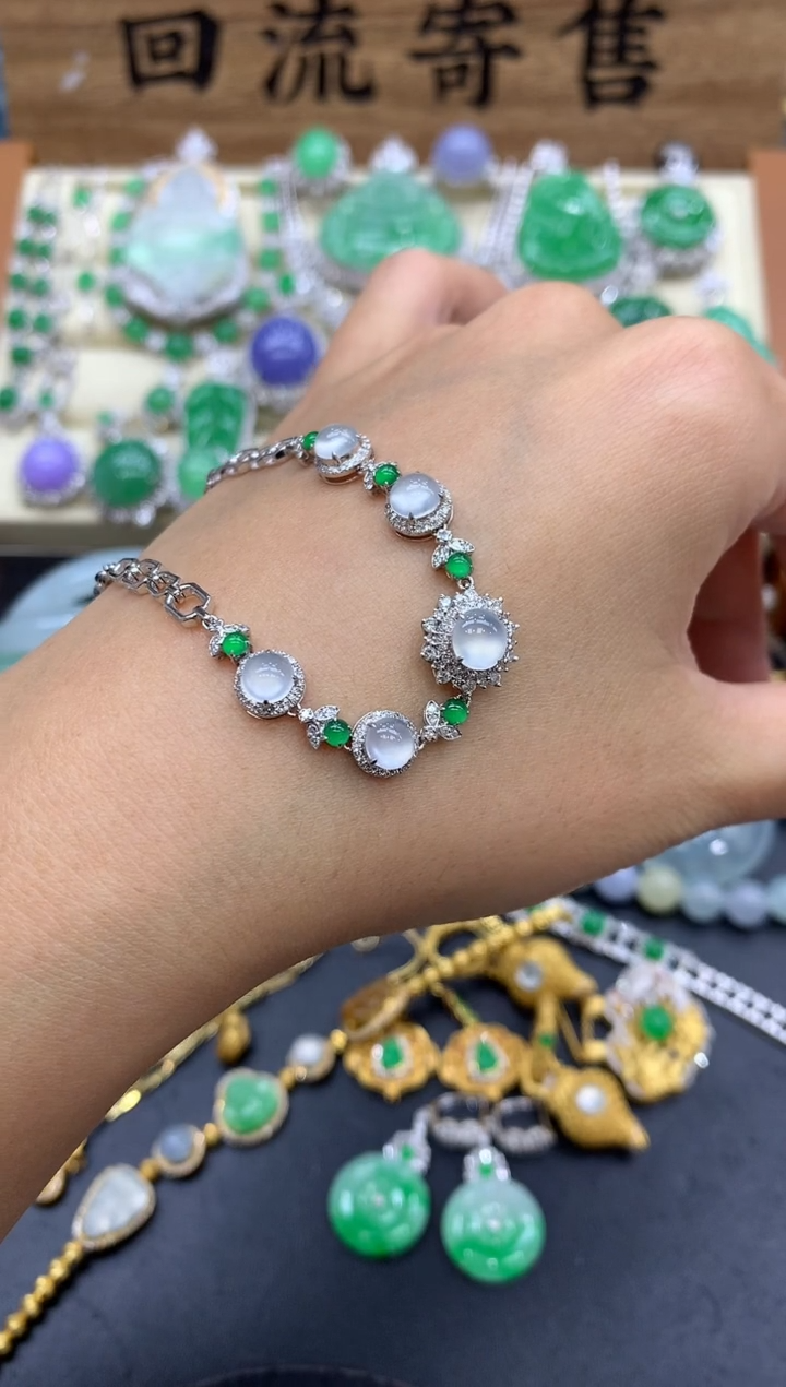 【闪购商品】翡翠手链18K金镶嵌604-中国好珍宝