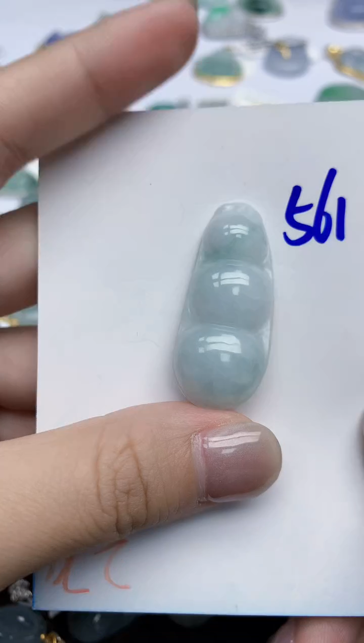 【闪购商品】翡翠颈饰未镶嵌天然翡翠A货