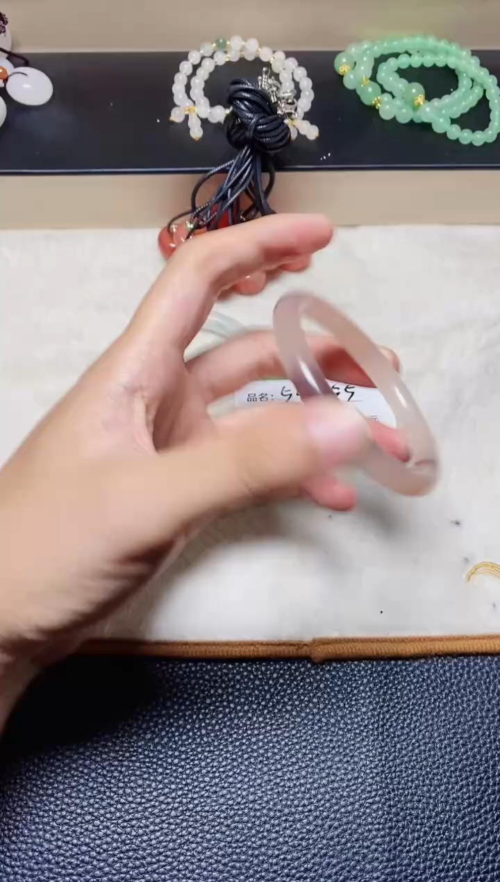 石英质玉（天山翠）手镯未镶嵌45 5859