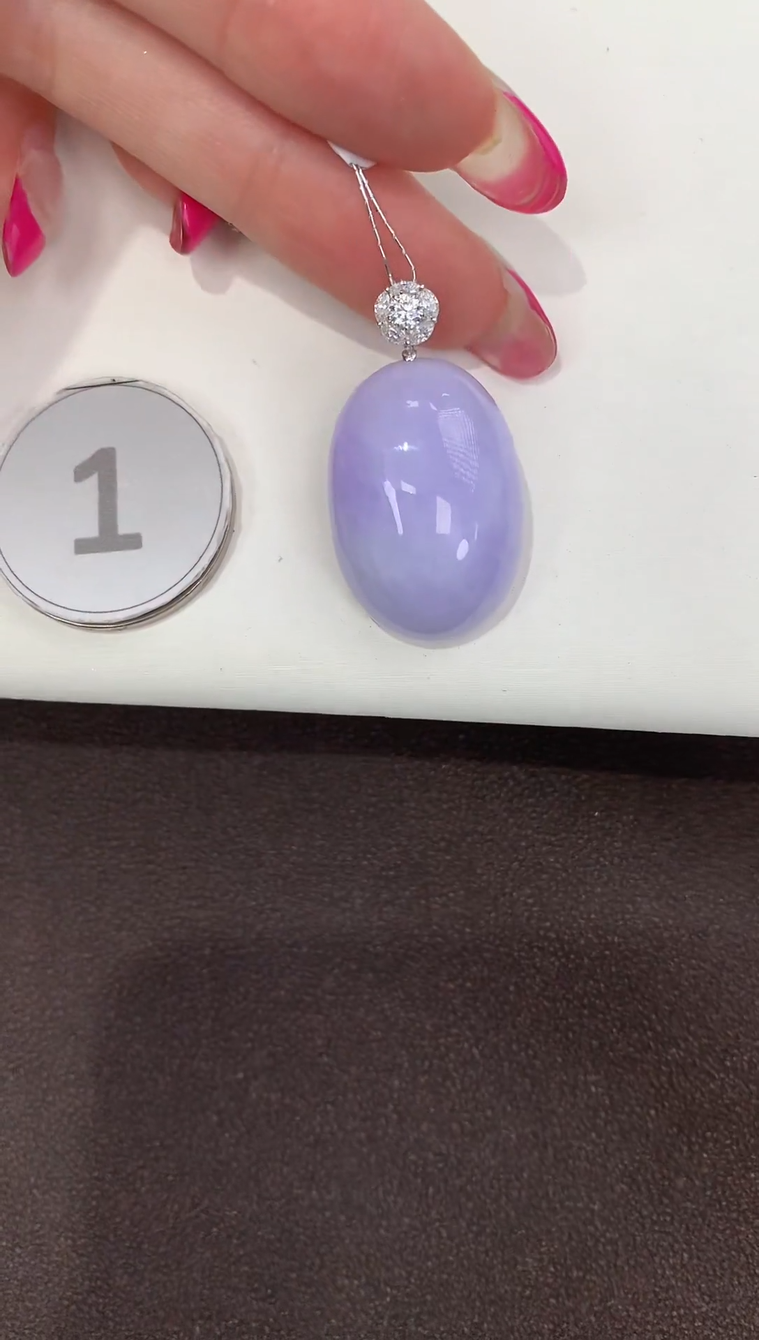 颈饰18K金镶嵌翡翠缅甸a货翡翠