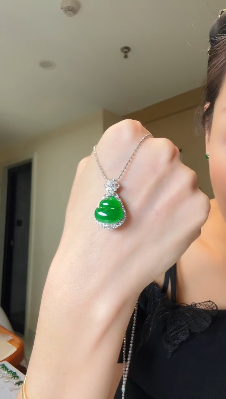 翡翠18K金镶嵌吊坠(不含链)天然翡翠吊坠