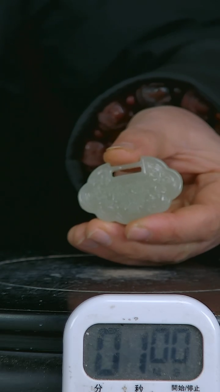 陶渭****8精美玉精雕于牌