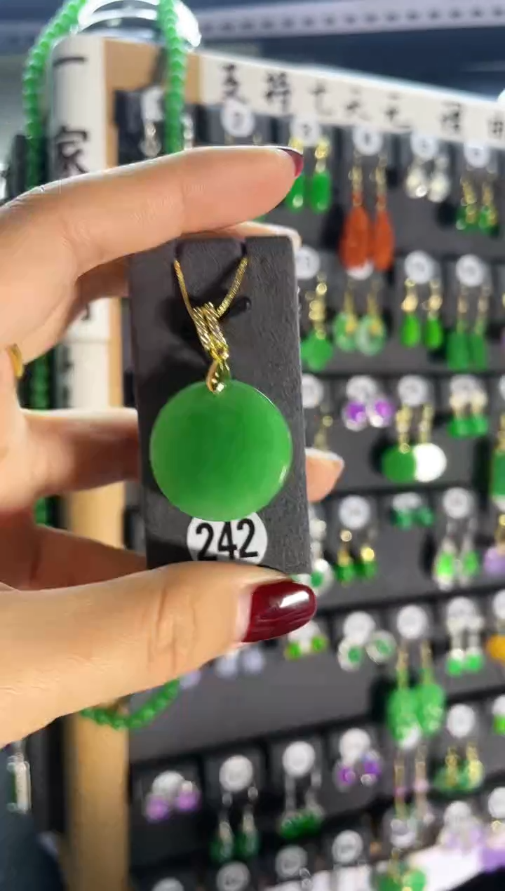 【闪购商品】翡翠耳饰银S925镶嵌242...