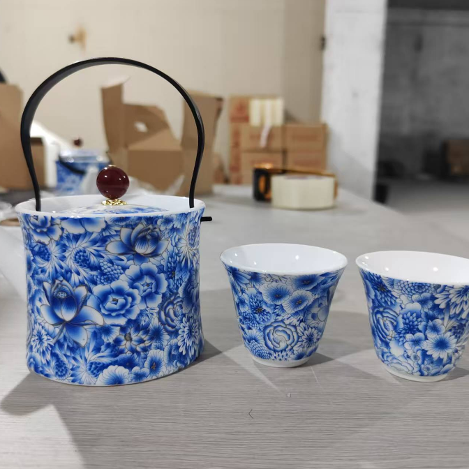 当代 A-0261 蓝万花 荷花提梁壶两杯