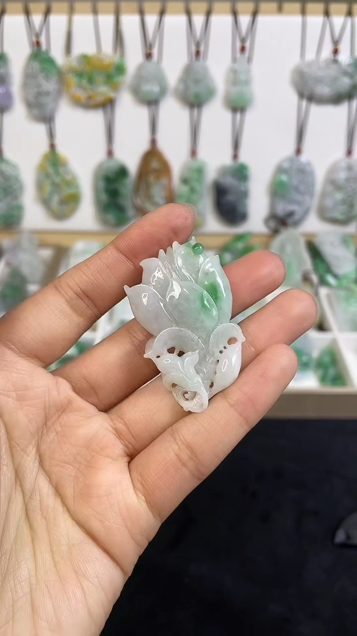 颈饰未镶嵌翡翠1