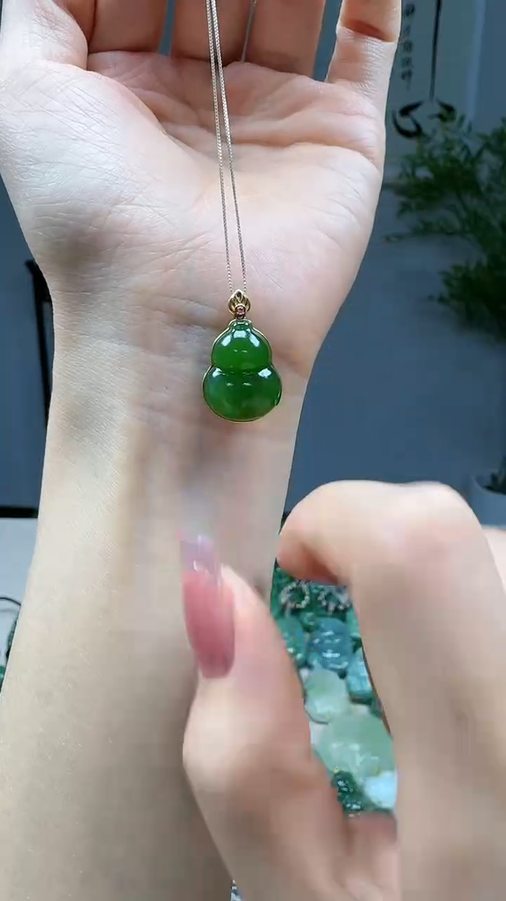 吊坠(不含链)18K金镶嵌和田玉1