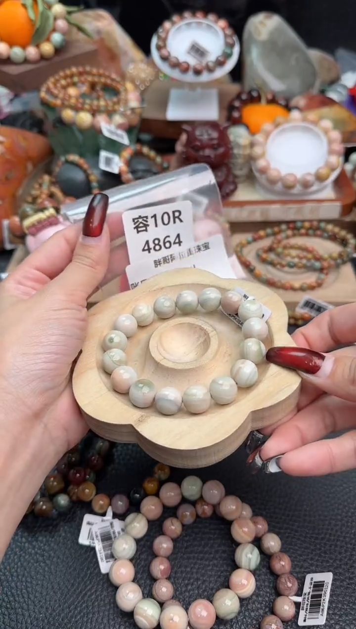 【闪购商品】石英质玉手链未镶嵌10R4864