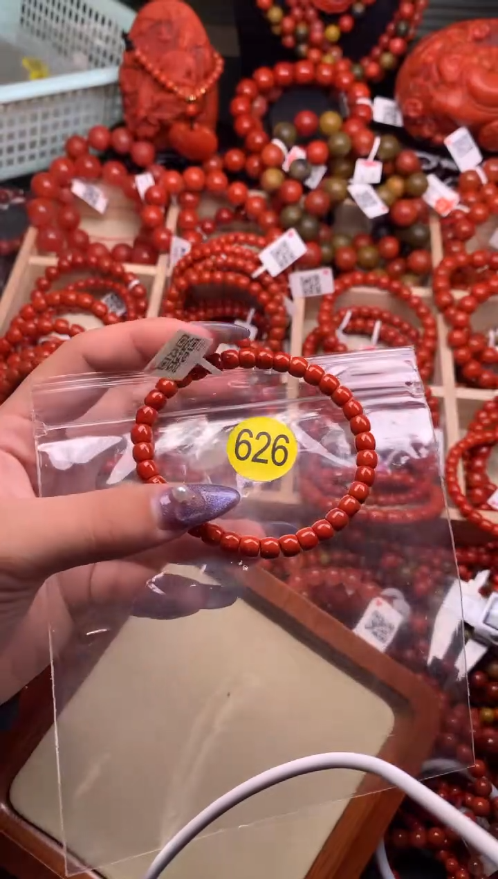 【闪购商品】南红玛瑙珠宝奇石未镶嵌262-6+