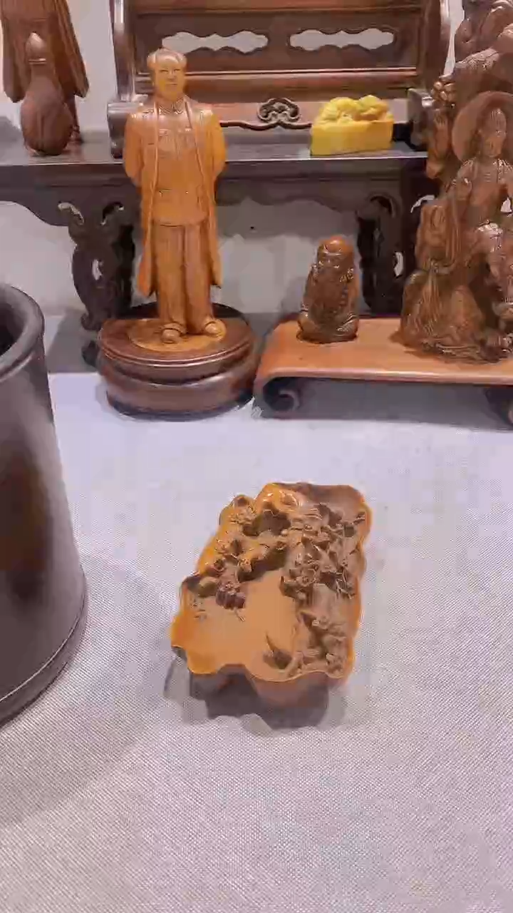 【闪购商品】花梨木类木雕黄杨砚台