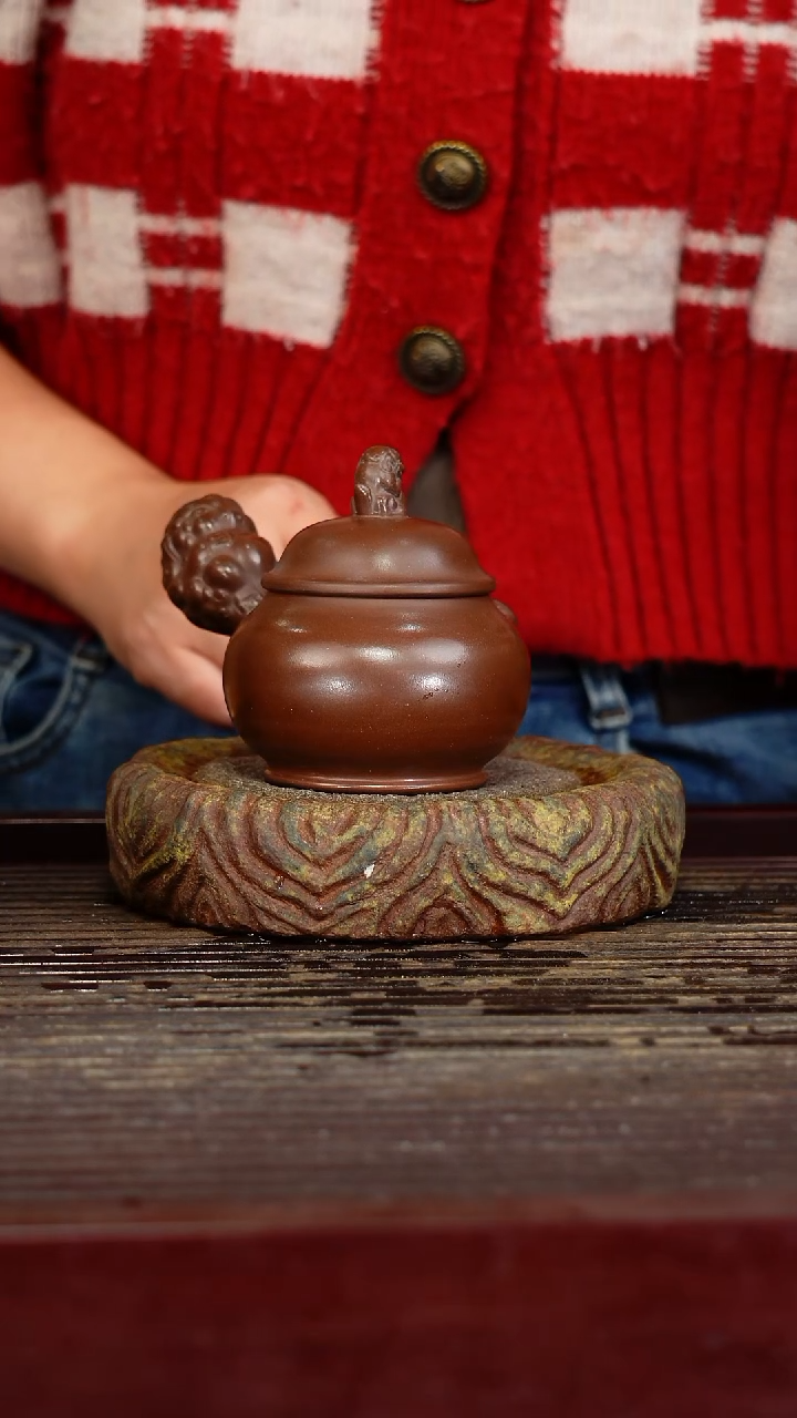 宜兴原矿紫砂壶茶壶宜兴原矿紫砂壶茶壶140C