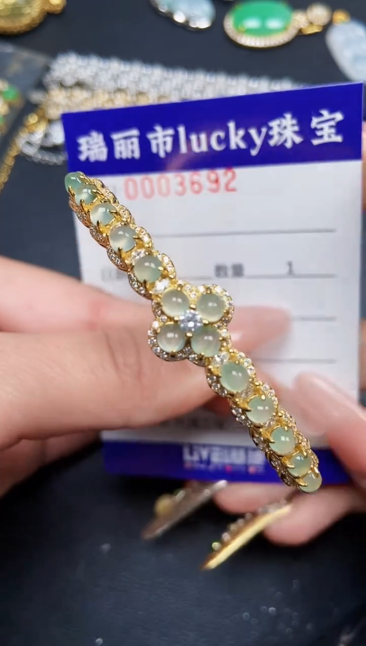 【闪购商品】翡翠颈饰银S925镶嵌3692