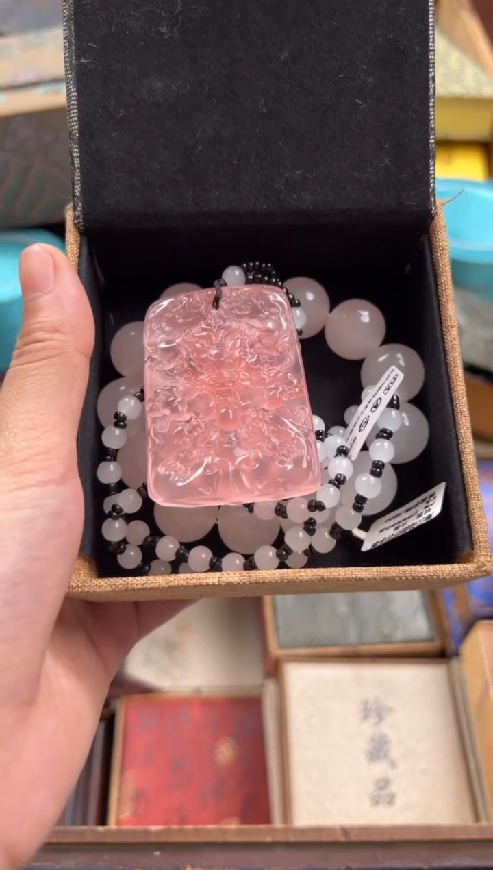 玛瑙/玉髓1未镶嵌 ------瓷-----海云母一套