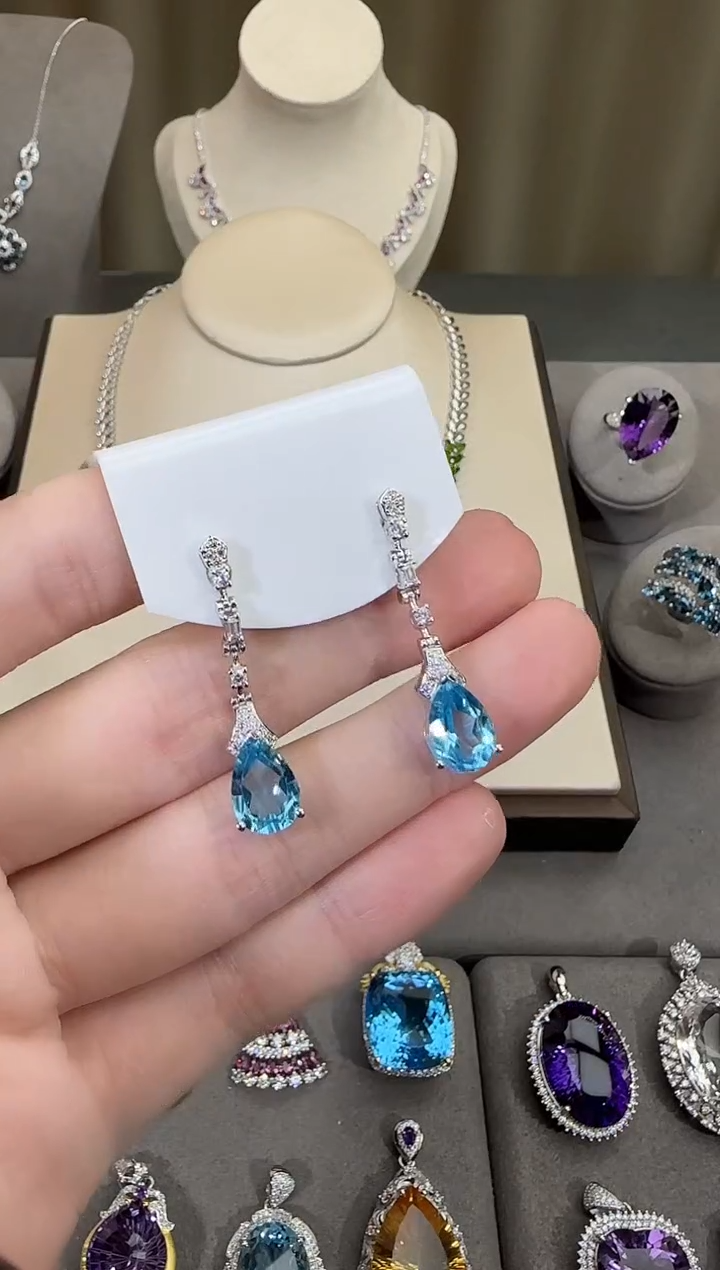 银S925镶嵌托帕石耳饰9*11mm耳坠水滴款妖姬蓝