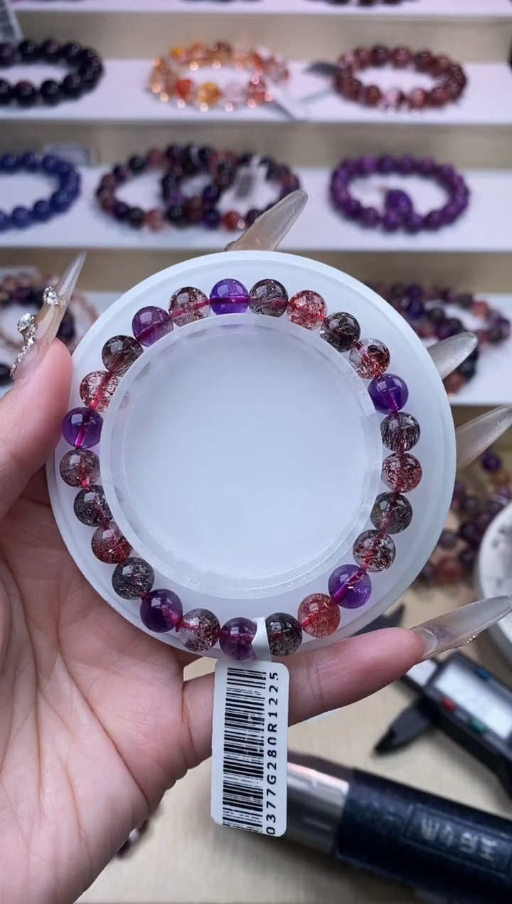 【闪购商品】水晶手链未镶嵌黑加仑超七7m+