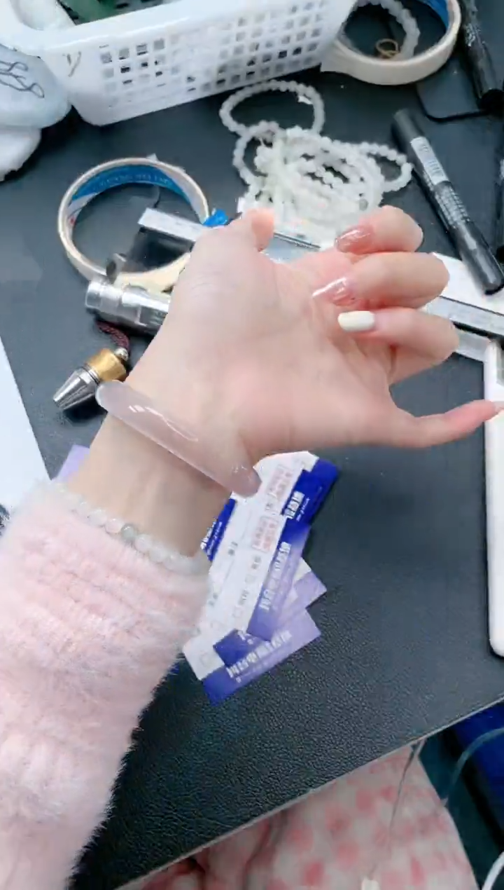 【闪购商品】石英质玉手镯未镶嵌 冰裸粉手镯-54