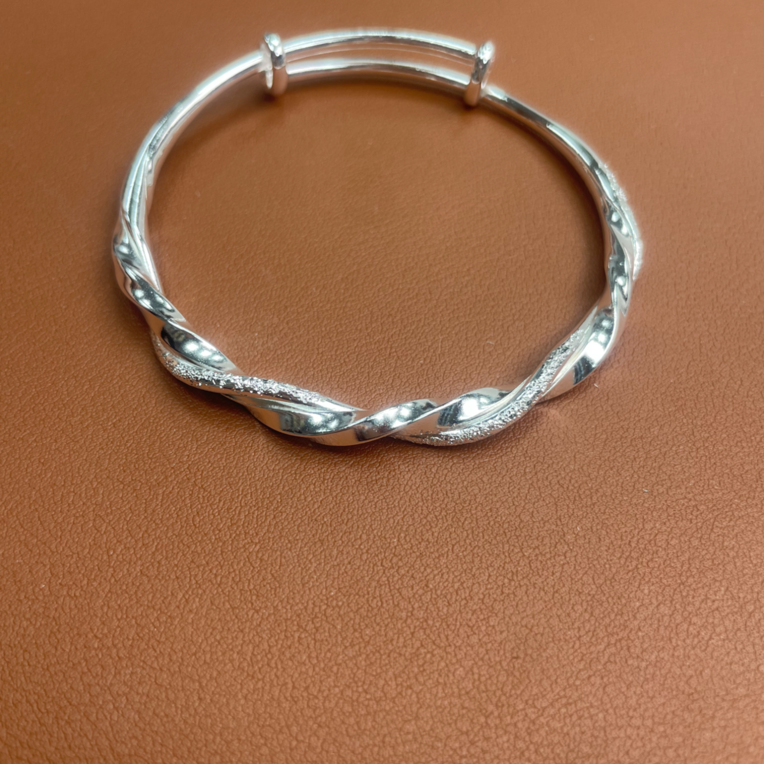 YZ026 密莫比乌斯银色精品手镯无礼盒2