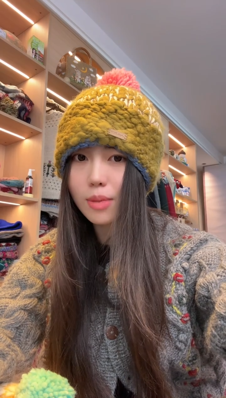 羊毛橄榄绿粗针帽