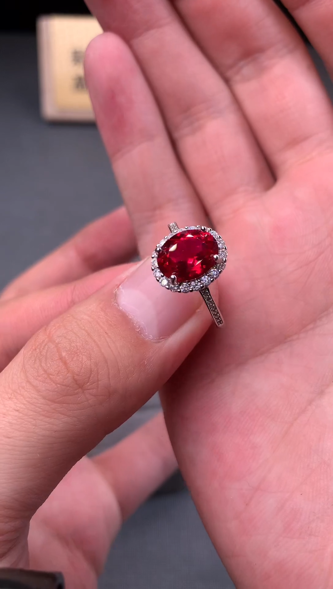 银S925镶嵌戒指红宝石2222