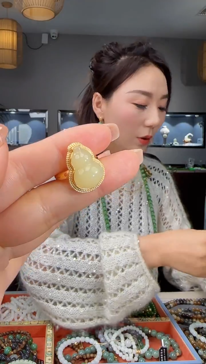 银S925镶嵌戒指和田玉1