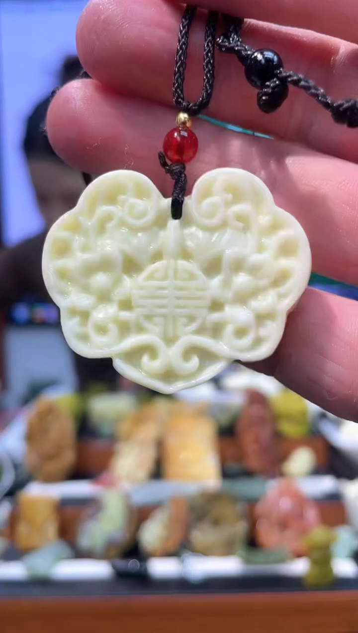 【闪购商品】岫玉吊坠未镶嵌·多样性发货*拍一发一