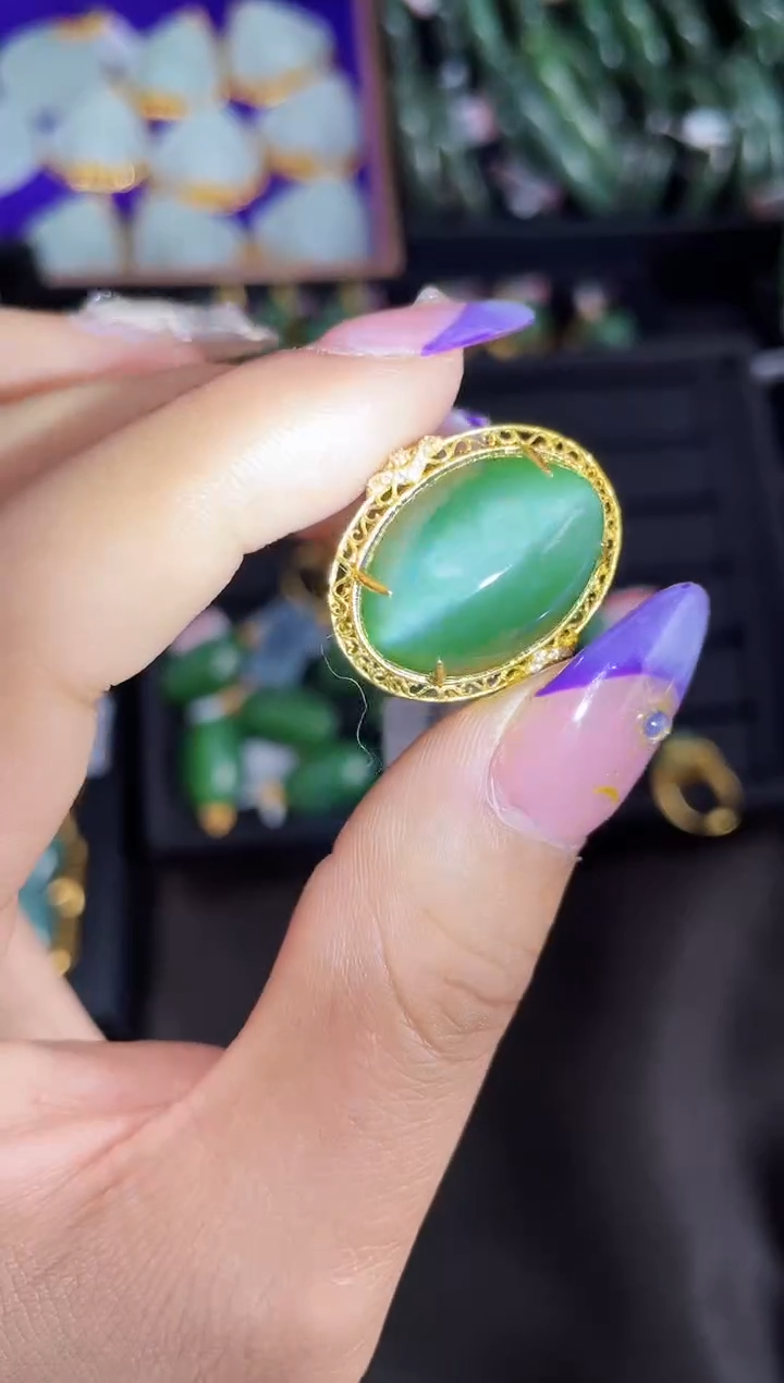 【闪购商品】和田玉戒指18K金镶嵌多样性发一