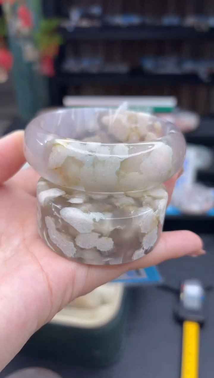 【闪购商品】石英质玉手镯未镶嵌876（57圈赠送镯心）