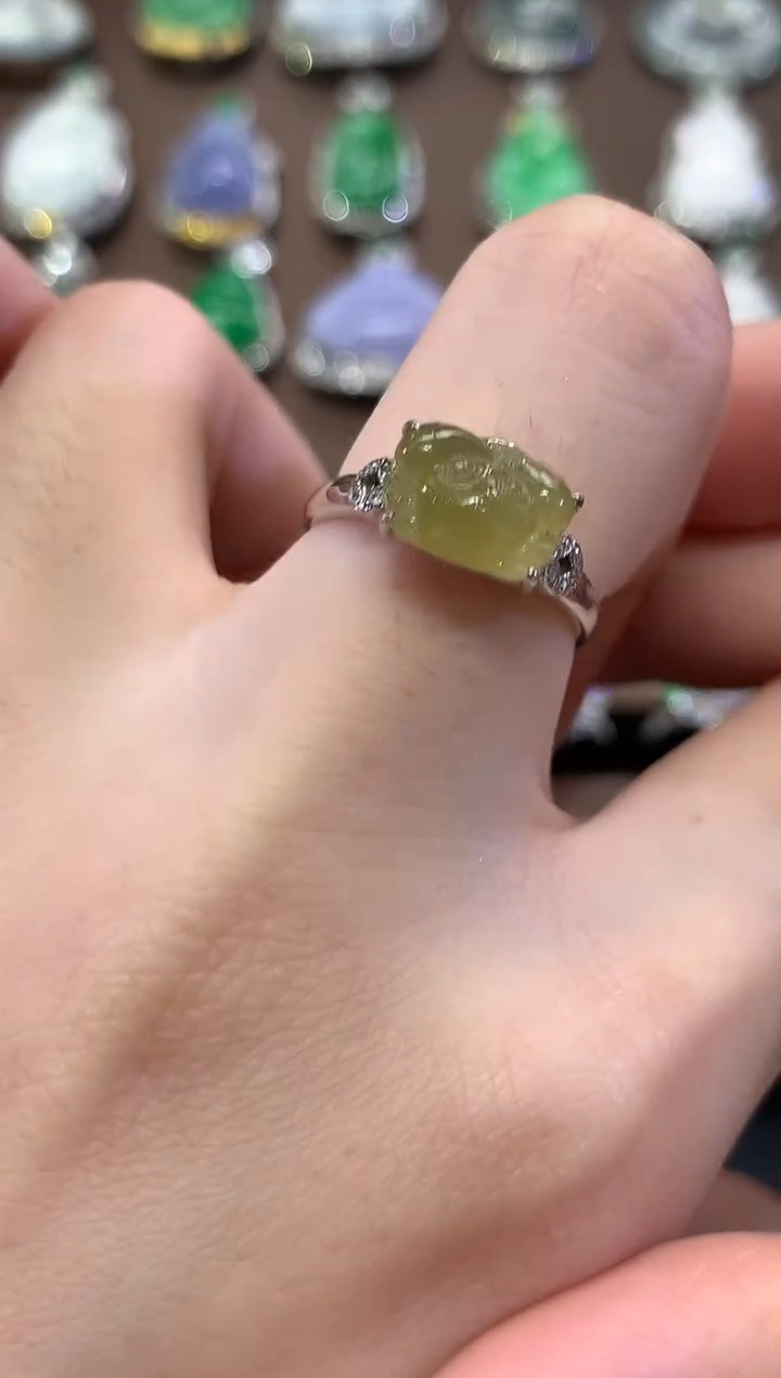 18K金镶嵌戒指翡翠秋日珠宝Q14多样性发货一件