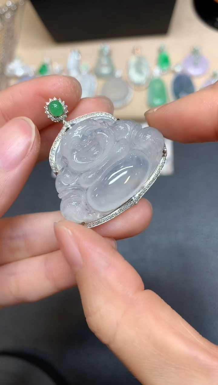 【闪购商品】翡翠颈饰18K金镶嵌佛公【无服务费