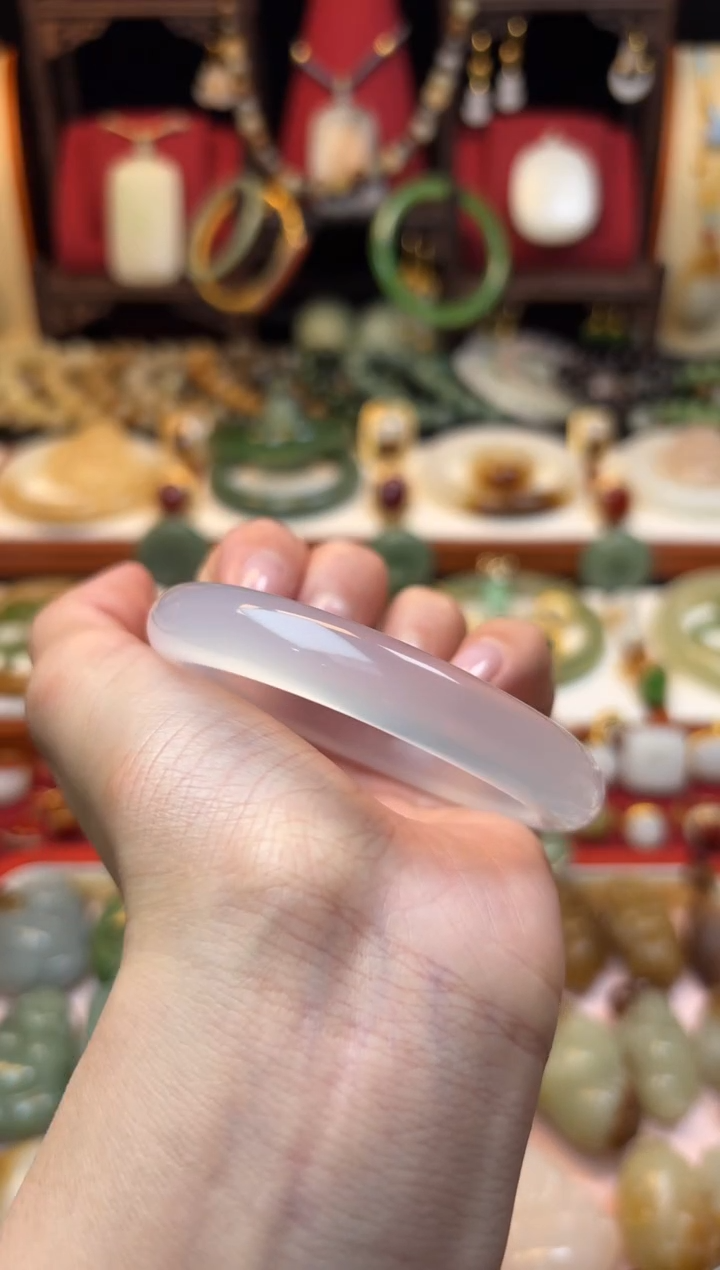 【闪购商品】玛瑙/玉髓手镯未镶嵌56