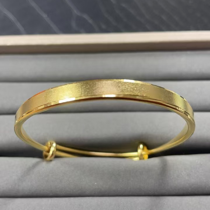 宝阁甄选黄磨砂面推拉手镯261