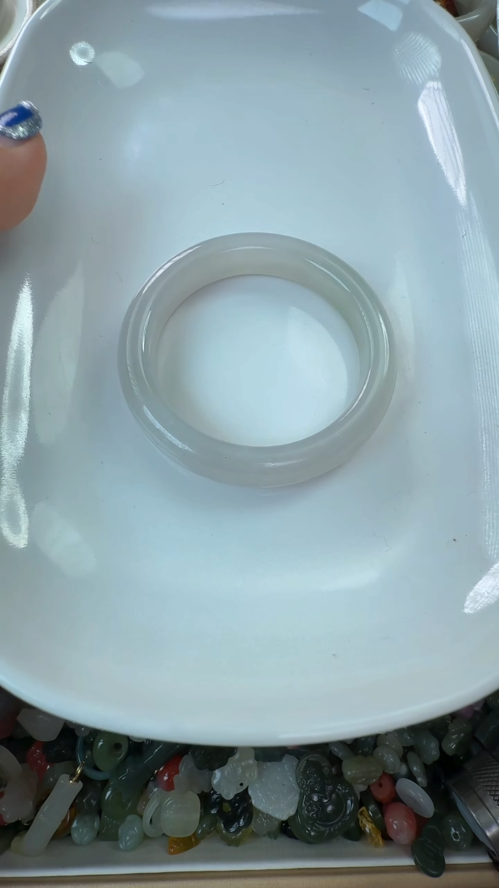 未镶嵌手镯和田玉?****️A139一个