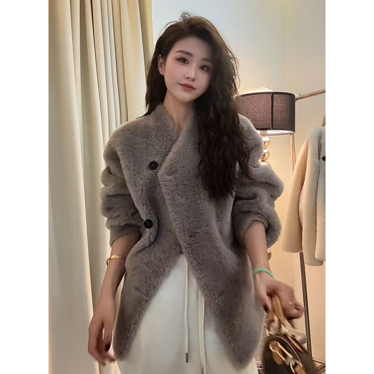 QIANRH-1588【100%澳洲羊毛】拉贡短款ins风韩版冬季极简短款外套