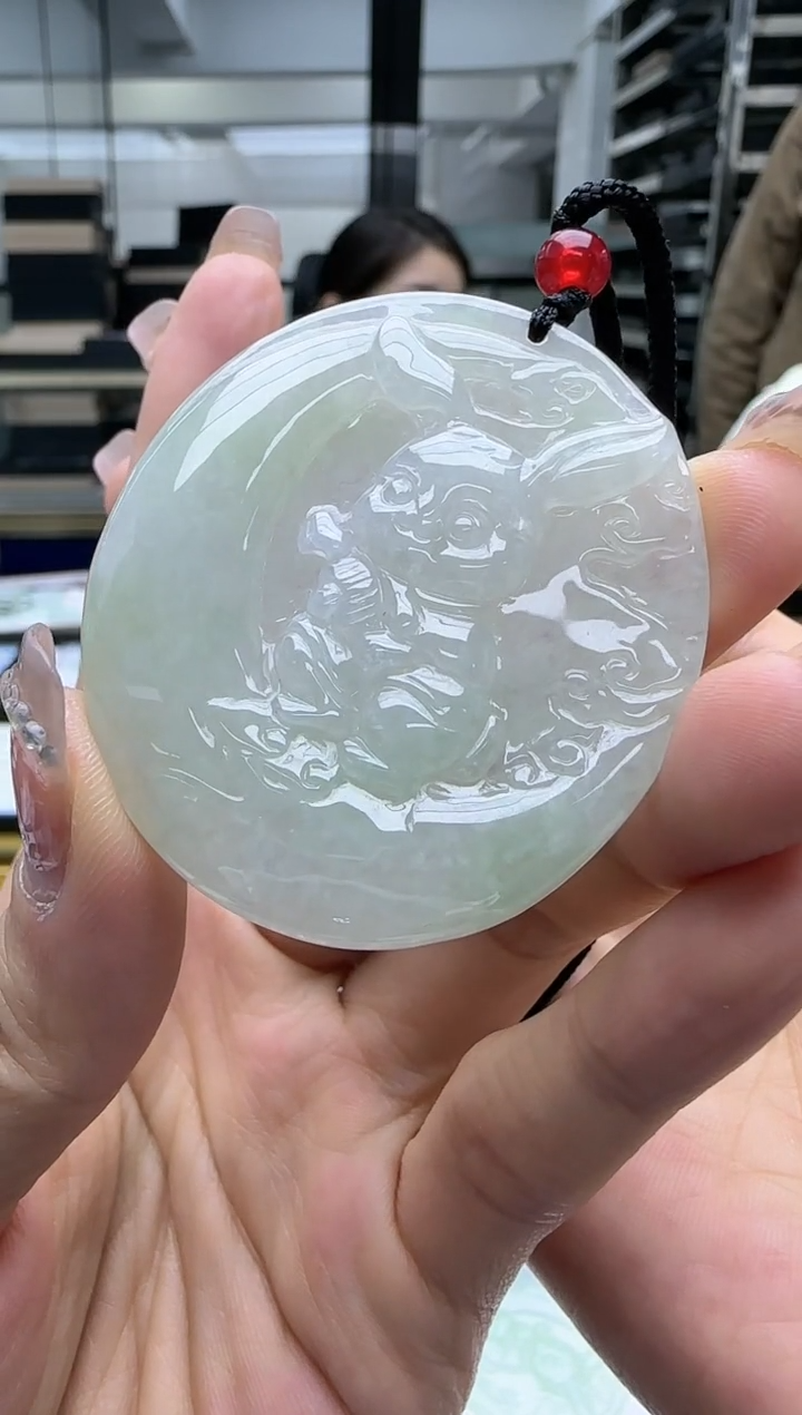 【闪购商品】翡翠颈饰未镶嵌兔牌