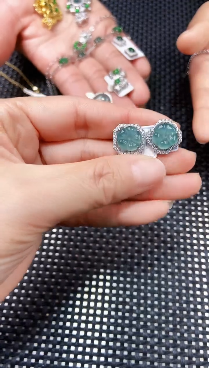 【闪购商品】翡翠耳饰未镶嵌111111111