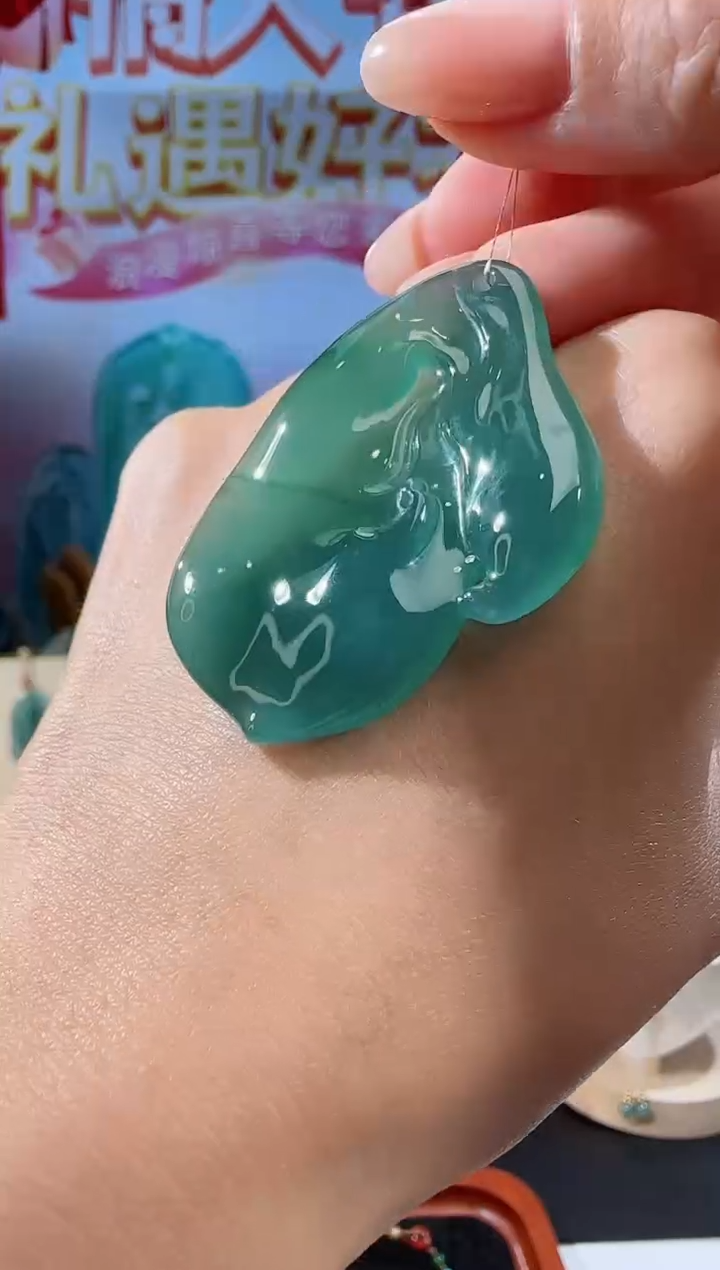 【闪购商品】翡翠吊坠(不含链)未镶嵌悟道