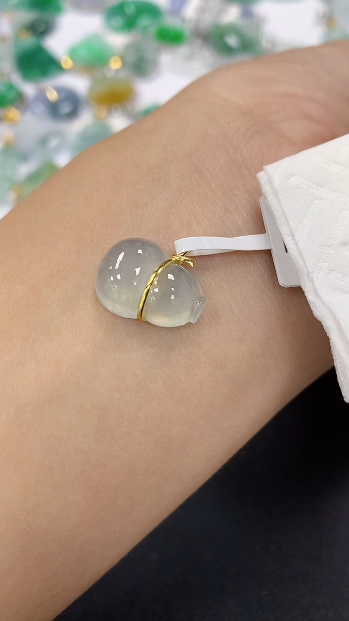 颈饰18K金镶嵌翡翠a货假一赔三支持复检百元上9元证书费自理