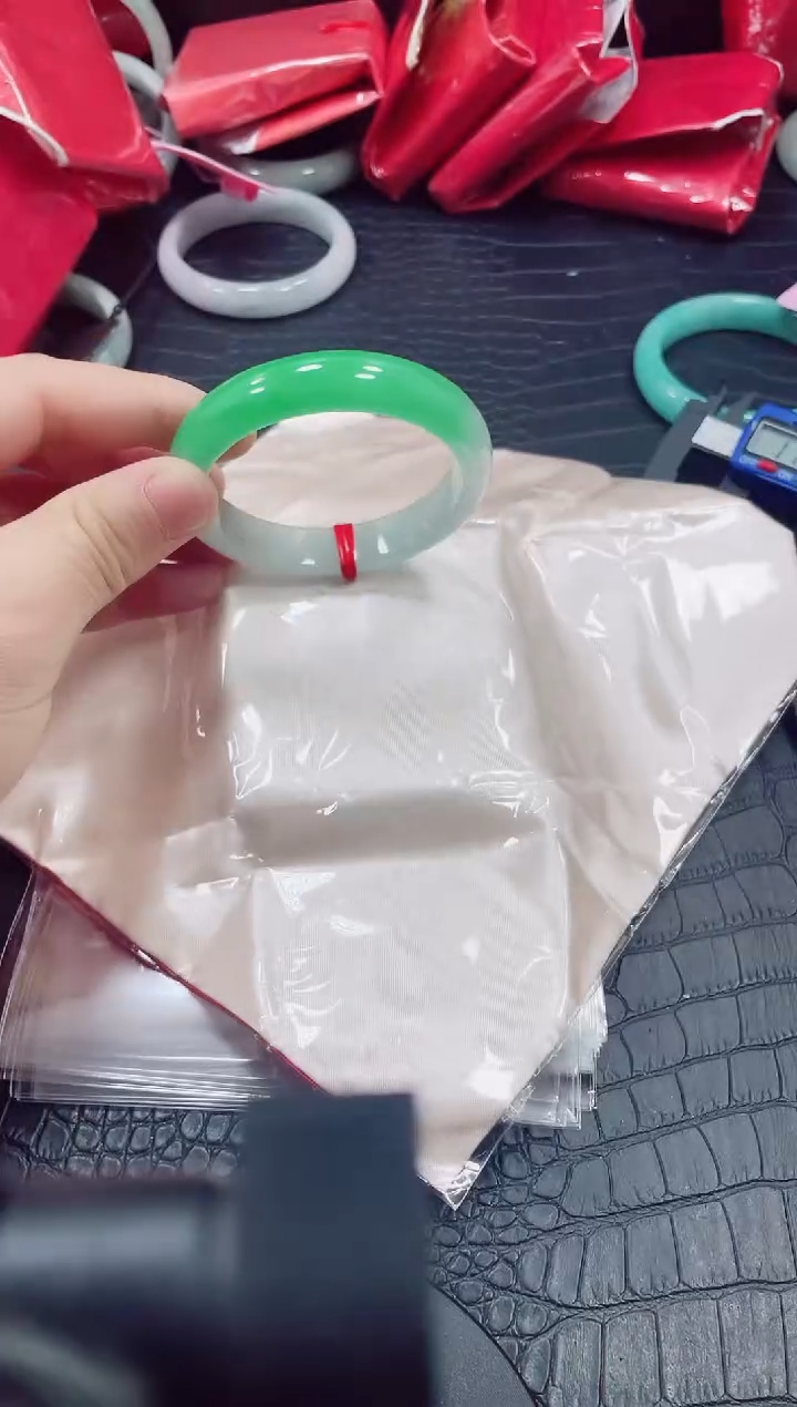 非金属无小哥160号手镯57.6圈口