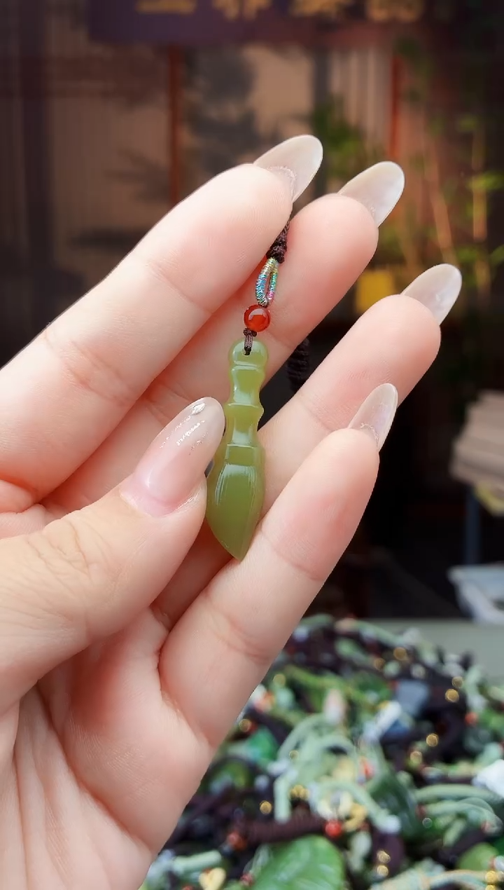 颈饰未镶嵌和田玉多样性发货拍一发一