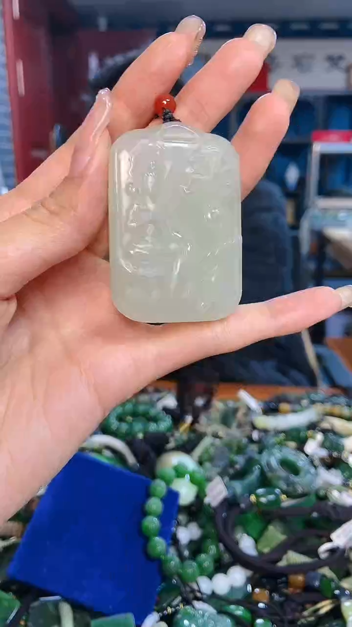 未镶嵌和田玉挂件1