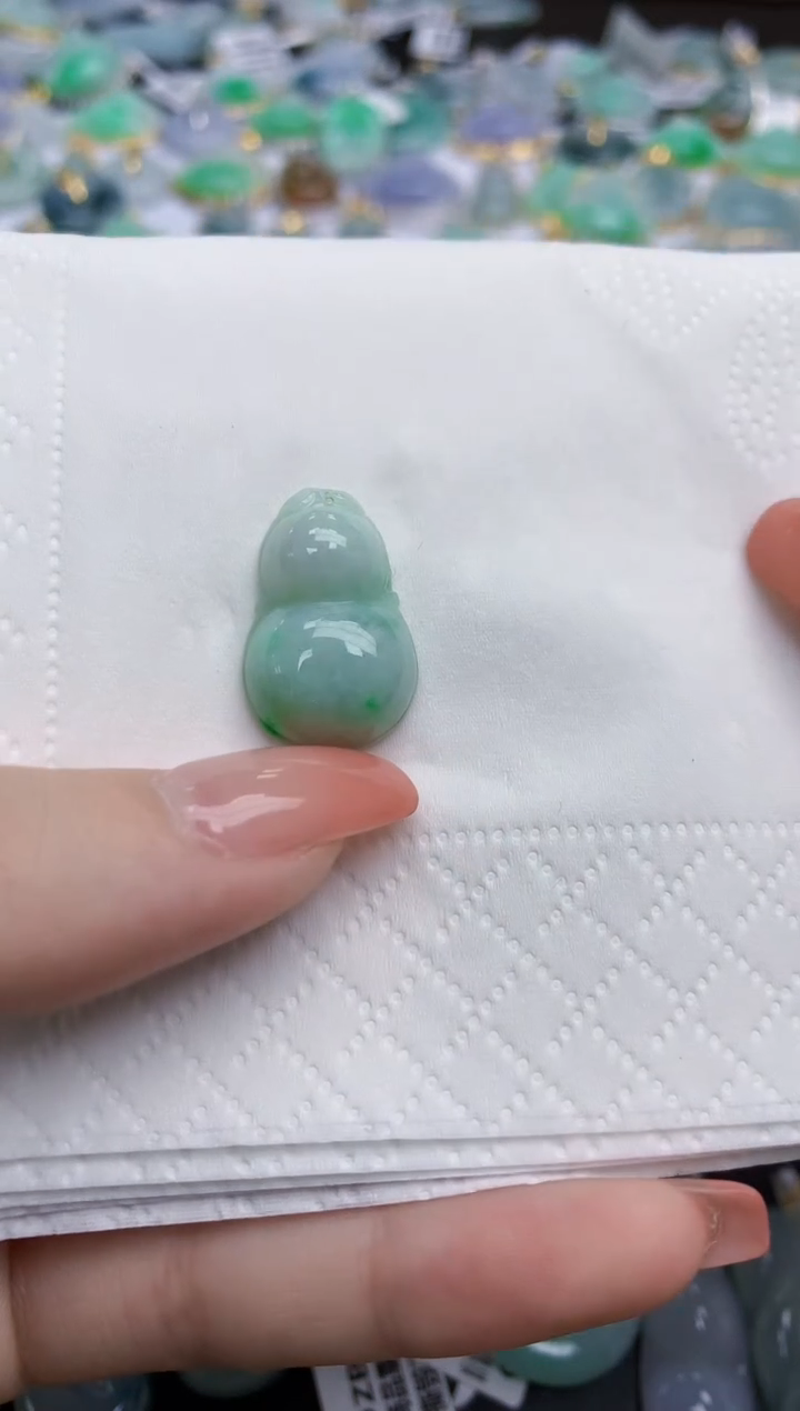 【闪购商品】翡翠颈饰未镶嵌天然缅甸翡翠A货