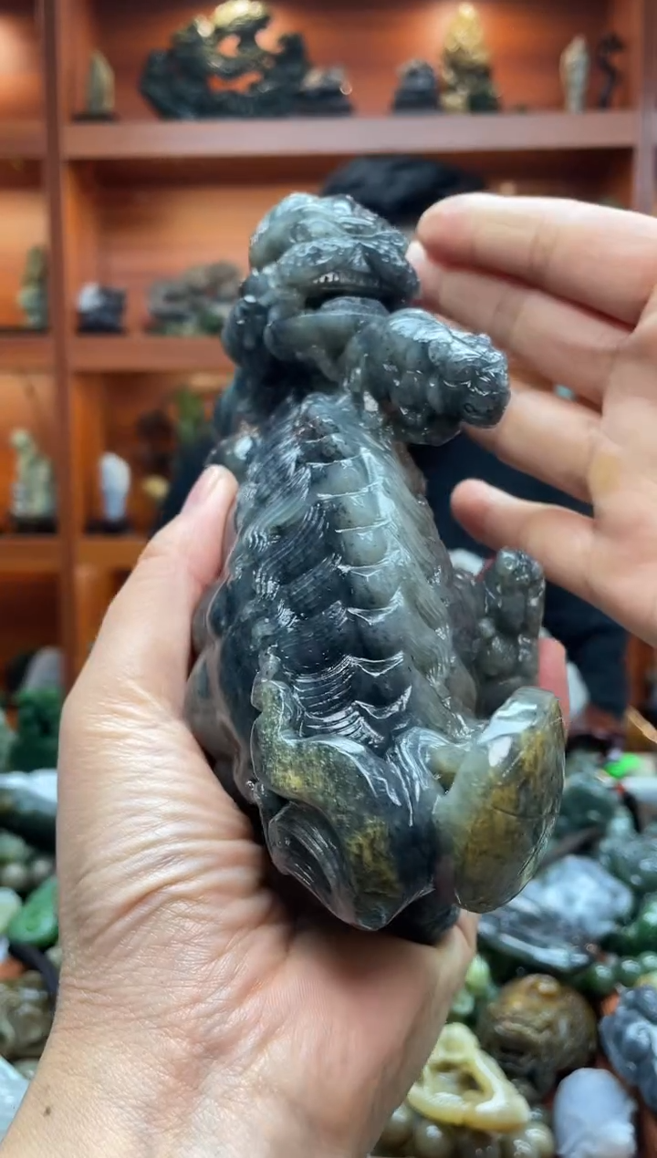 未镶嵌和田玉摆件1