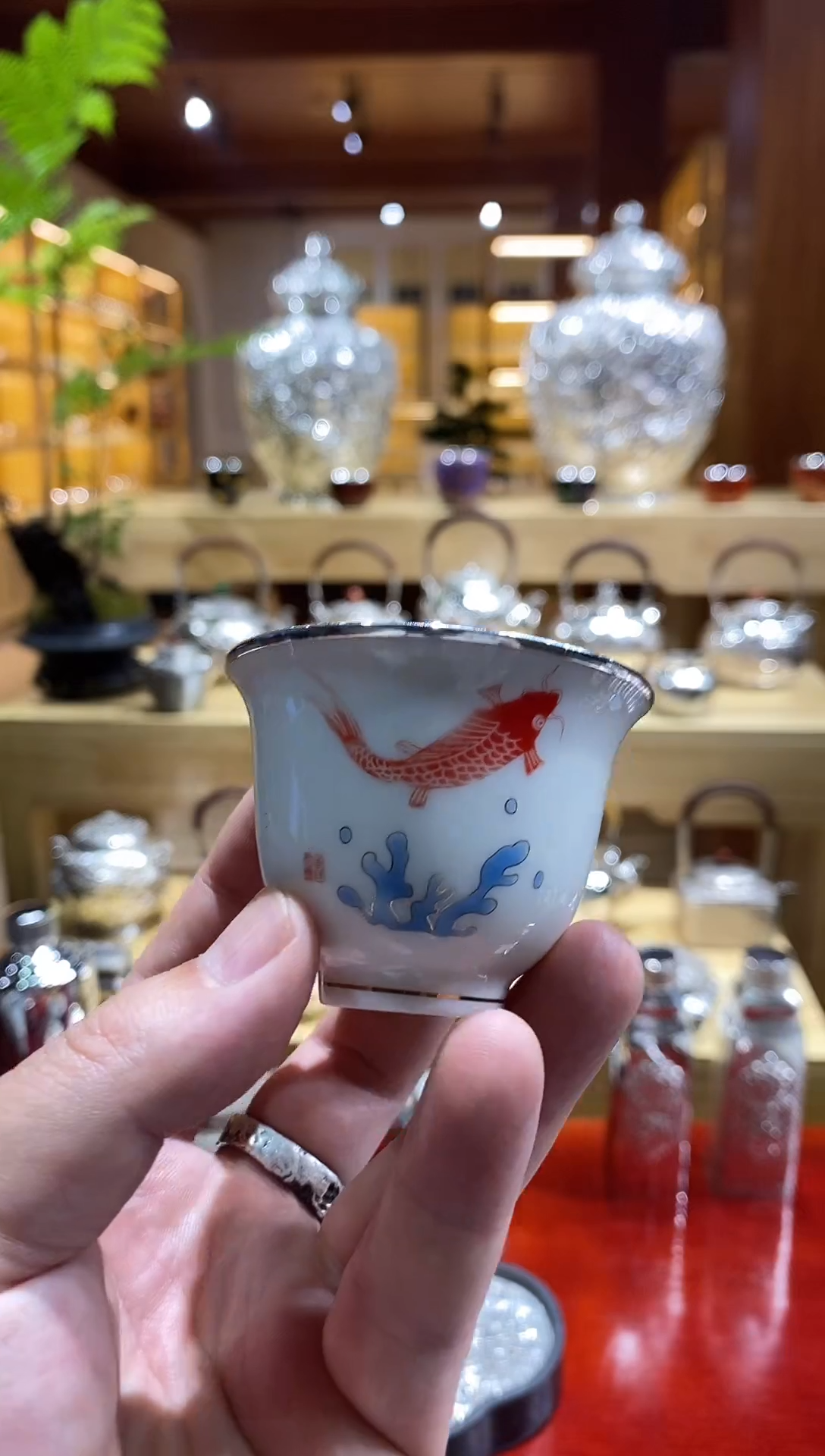 瓷包银杯红鲤鱼花纹