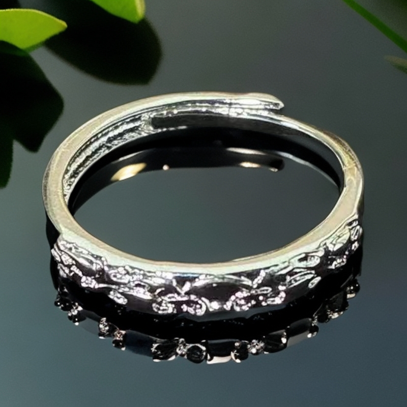 【抓紧处理】定制重工款气质风年味生肖挂饰 B811 戒指