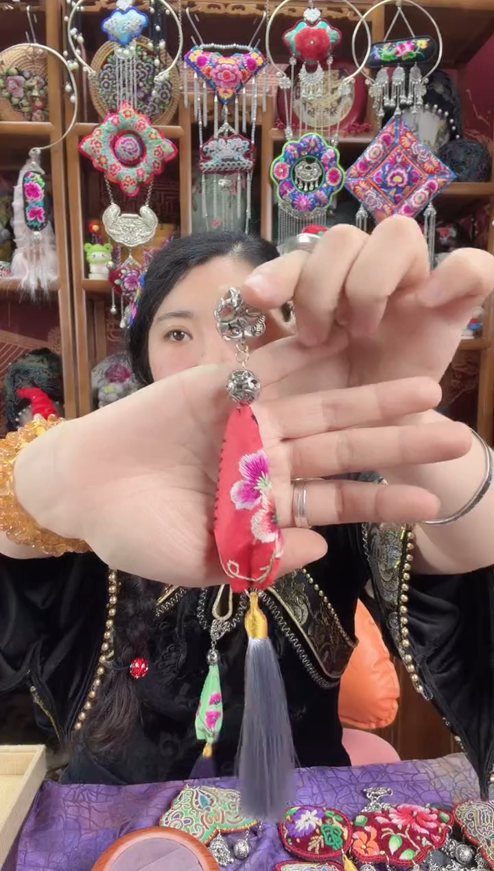 刺绣压襟103甜甜家