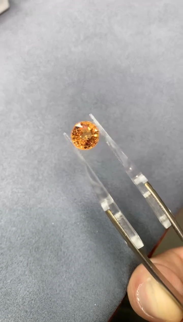 【闪购商品】石榴石（芬达石）裸石未镶嵌2.97ct 31