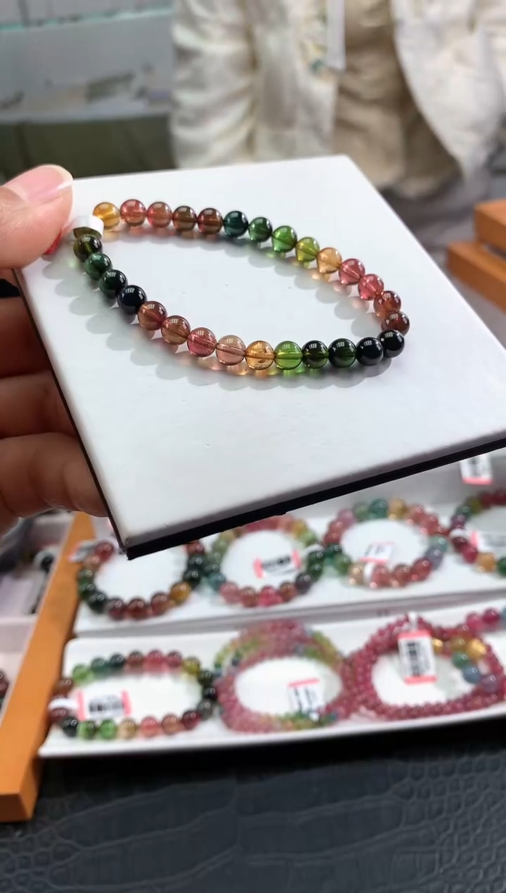 【闪购商品】碧玺手串未镶嵌多样性发一条