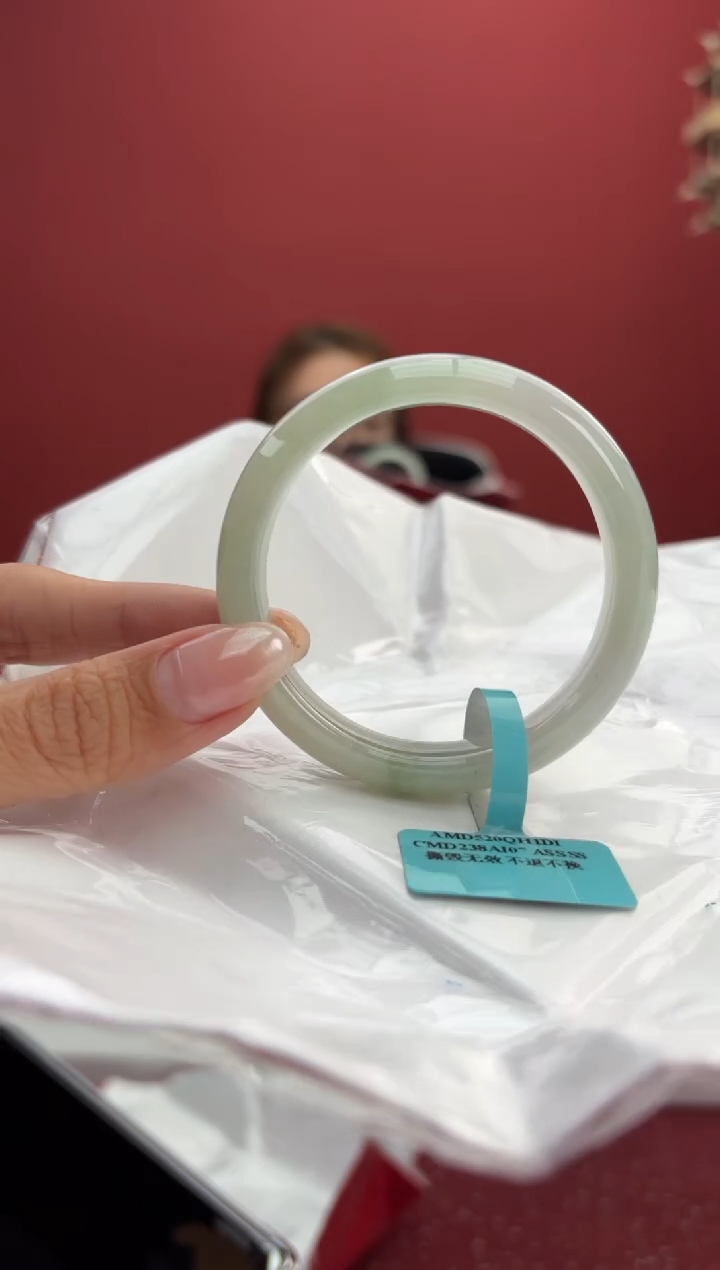 【闪购商品】翡翠手镯未镶嵌25手镯