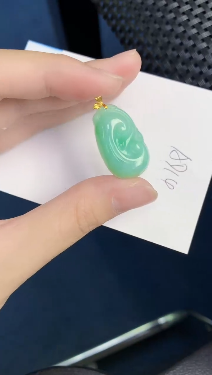 翡翠18K金镶嵌颈饰000000000