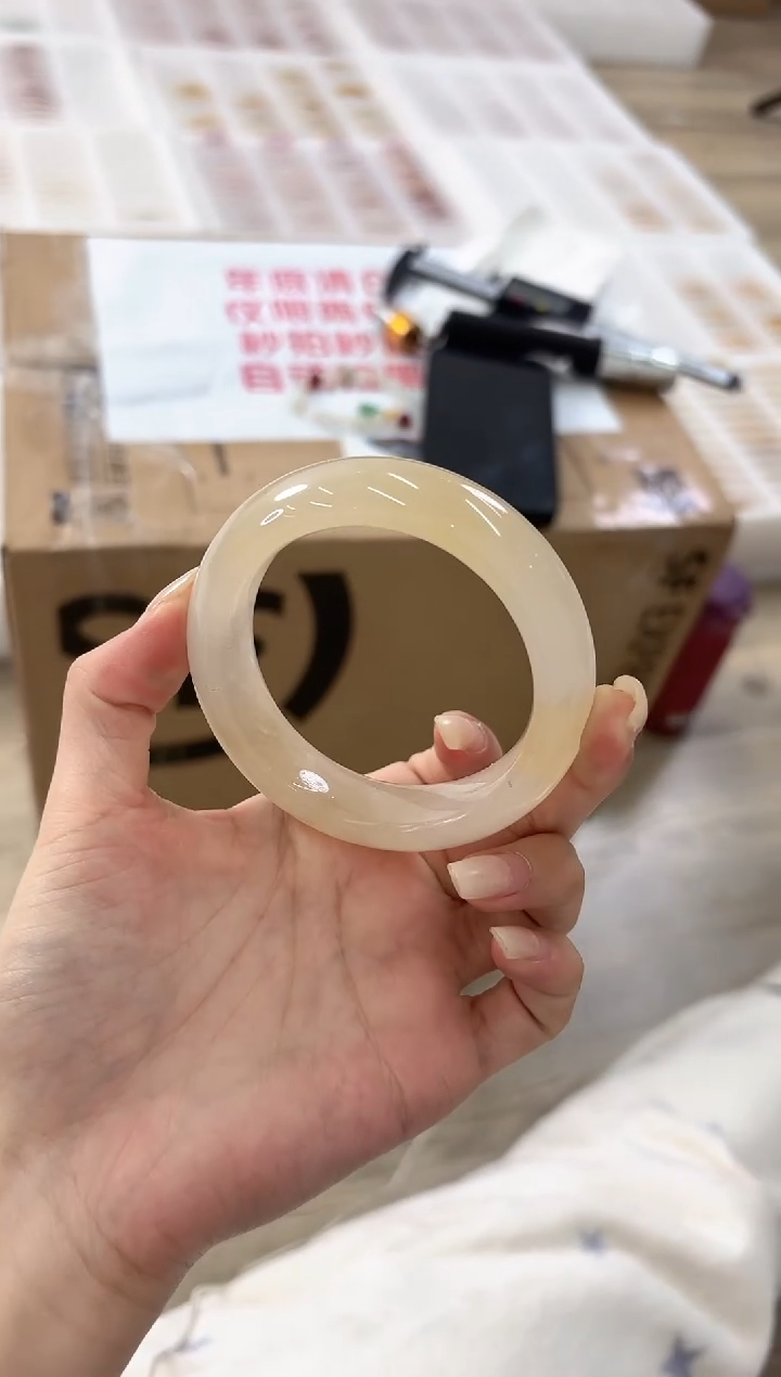 未镶嵌手镯石英质玉89-57HU